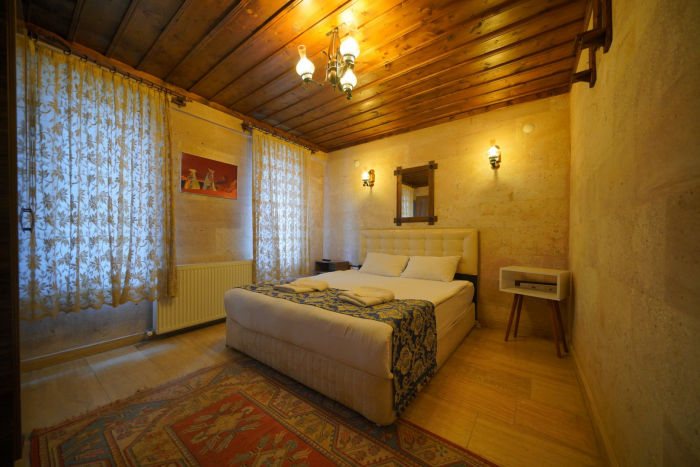 View Cave Hotel Rooms