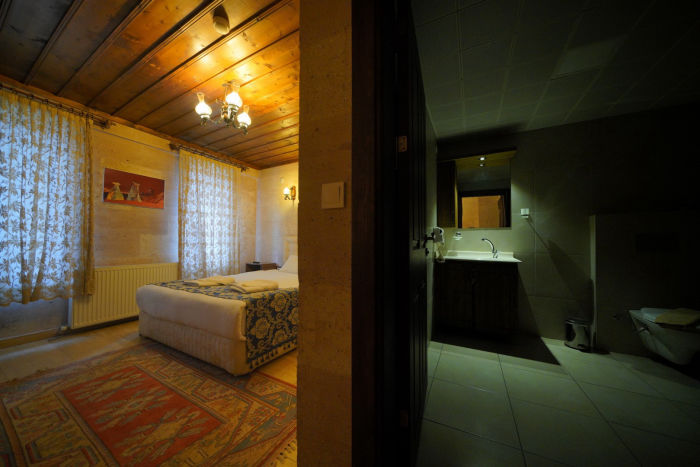 View Cave Hotel Rooms